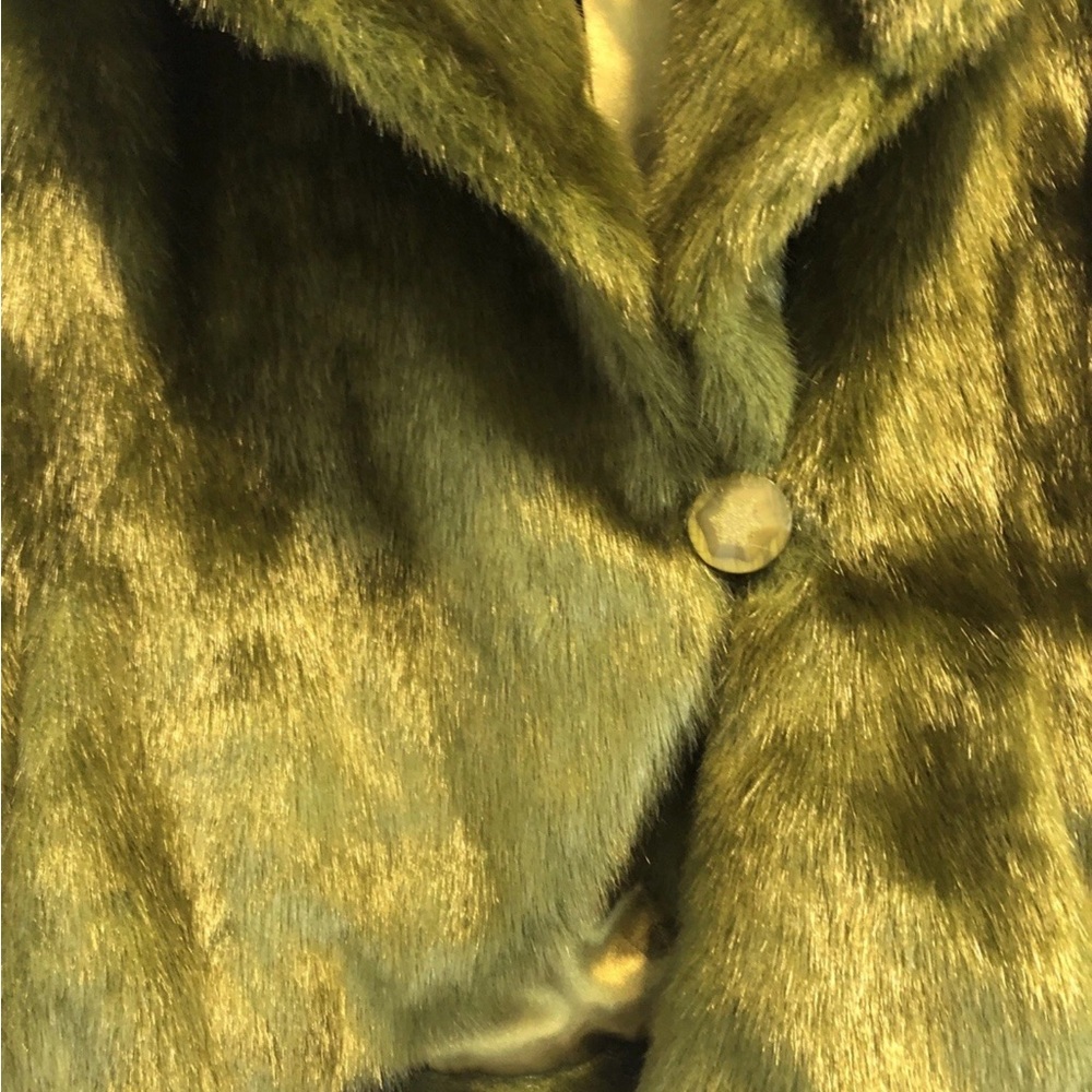 Terry Lewis Classic Luxuries Olive Green Faux Fur Jacket - Picture 2 of 4